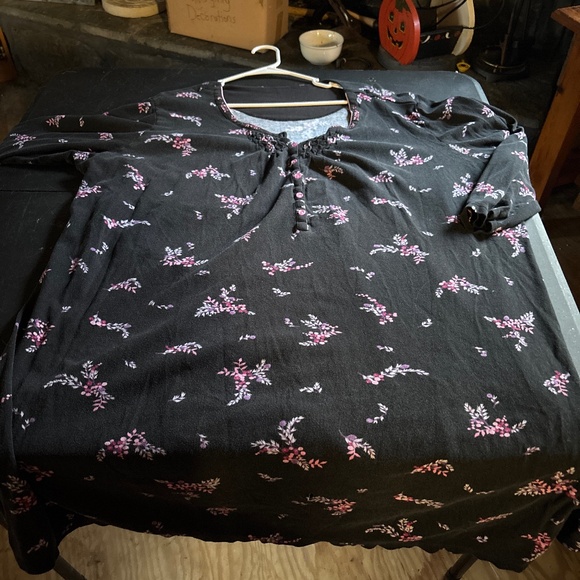 long sleeve nightgown - Picture 1 of 1